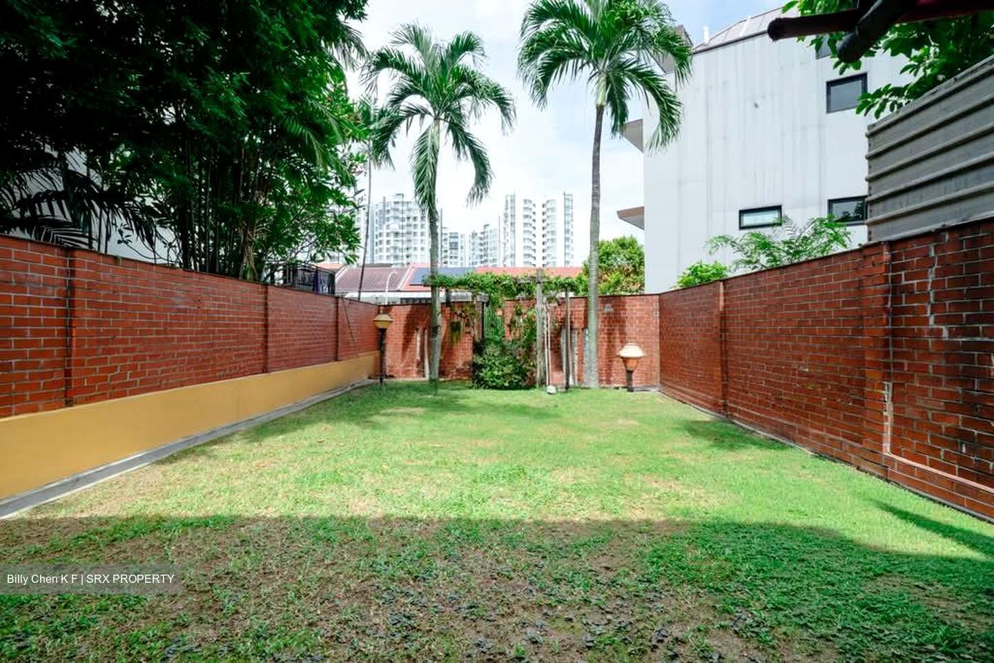 Richards Avenue (D19), Terrace #607218811